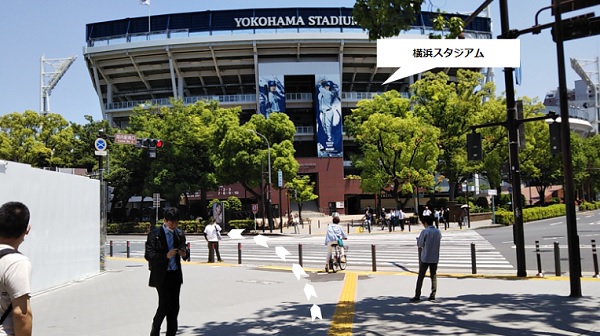 横浜スタジアム前の交差点